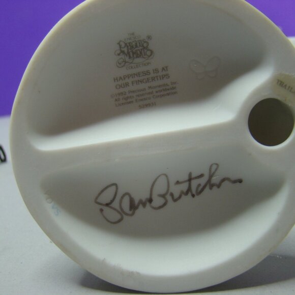 Precious Moments "Happiness Is At Our Fingertips" 529931 Signed Sam Butcher - Picture 2 of 14